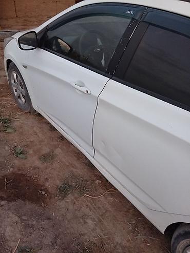 byd son: Hyundai Solaris: 2015 г., 1.6 л, Автомат, Газ, Седан — 3