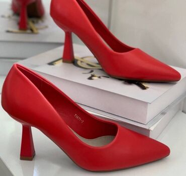 Salonke: Salonke, 40 — 15