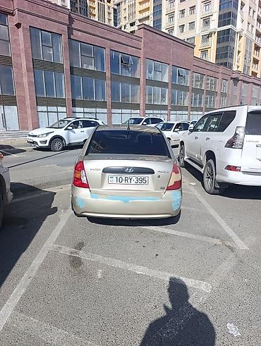 Hyundai: Hyundai Accent: 1.5 l | 2008 il Sedan — 1