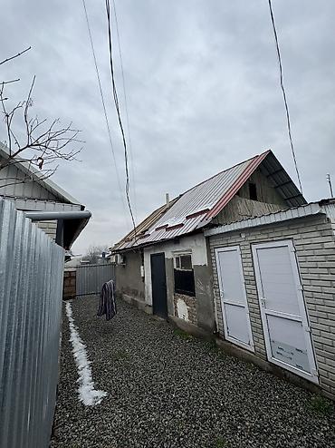 Продажа полдома: Продается пол дома Кызыл Аскер, возле улицы Кайназарова, участок 2.5 — 5