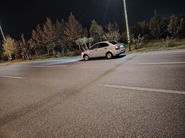 Hyundai: Təcili satılır Hyundai Accent, 1.5 L, 2008 il, 437 749 km Maşın ideal — 9