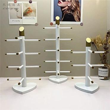 Витрины: Торговое оборудование,писать в личку или востапп все в наличии. Все — 10