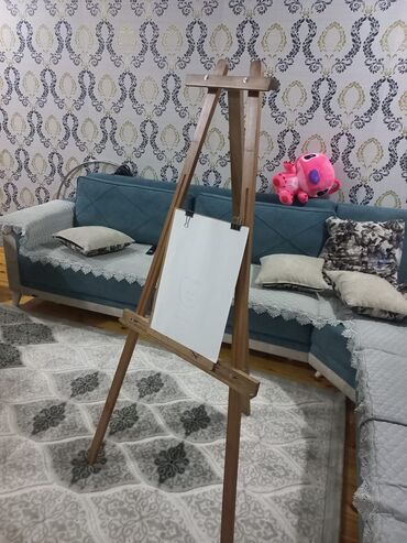maşın kolleksiyası: Malbert resm taxtası. hündürlüyü şrupla deyismek olur. ciddi alıcılar