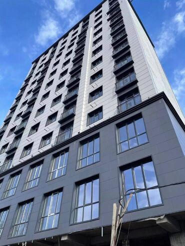 Продажа квартир: Продаю Офис 170 м², Без ремонта, Без мебели, Многоэтажное здание, 1 этаж