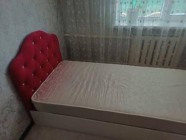 bunk bed: Односпальная кровать с мягким изголовьем и матрасом. - Размер — 2