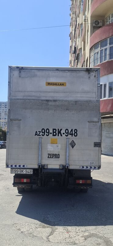 Yük maşınları: Bakı daxili yük daşıma isdəlinə yüklərin daşınması