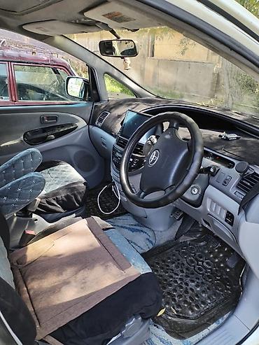 транс: Toyota Estima: 2002 г., 3 л, Автомат, Газ, Минивэн — 1