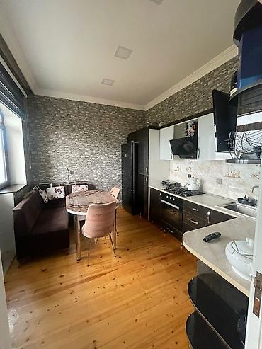 Bağ evlərinin satışı: 2 mərtəbəli həyət evi Masazır qəsəbəsi, Duz gölünün üstündə, 2 — 8