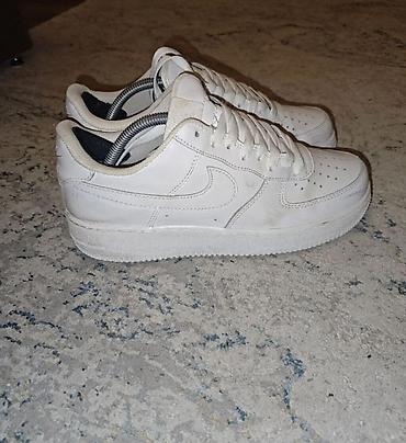 Эркектердин кроссовкасы, 42, 42.5, Nike, Колдонулган, түсү - Ак, Акылуу жеткирүү — 5