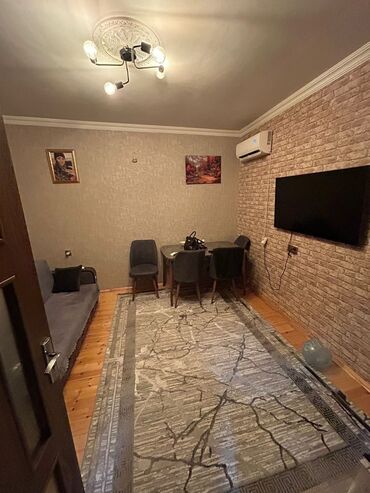heyet evi aliram: Поселок Бинагади 1 комната, 35 м², Нет кредита, Свежий ремонт