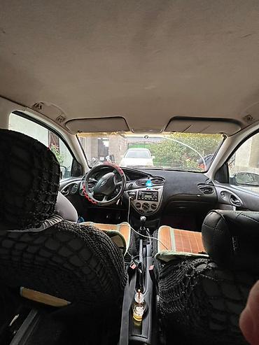 Ford: Ford Focus: 2003 г., Механика, Бензин, Хэтчбэк — 6