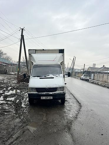 Легкий грузовой транспорт: Легкий грузовик, Mercedes-Benz, Стандарт — 1