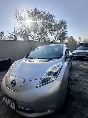 ауди а6 с8: Nissan Leaf: 2012 г., Хэтчбэк — 5