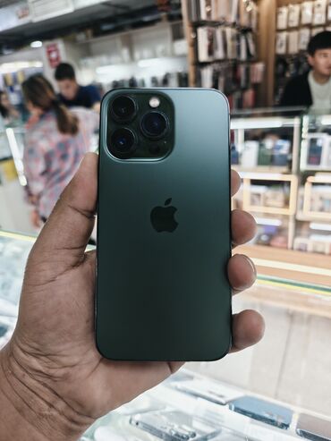 айфон 13 п: IPhone 13 Pro, Б/у, 256 ГБ, Alpine Green, Чехол, В рассрочку, 93 %