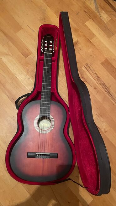 Ukulele: Klassik gitara, Yeni, Pulsuz çatdırılma