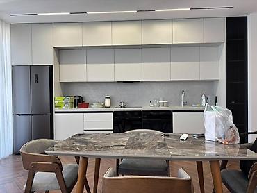 ev axtaran: İcarəyə verilir 4 otaqlı yeni tikili 170 m², Ağ şəhər q. Kateqoriya — 9