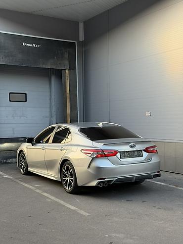 camry 55 exclusive: Toyota Camry: 2020 г., 2.5 л, Автомат, Гибрид, Седан — 4