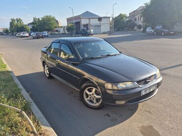 Opel: Opel Vectra: 1.8 l | 1998 il 315000 km Sedan — 5