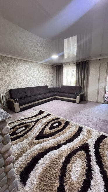 большой дом кант: 100 м², 5 комнат, Парковка, Забор, огорожен at lalafo.kg большой дом кант: 100 м², 5 комнат, Парковка, Забор, огорожен