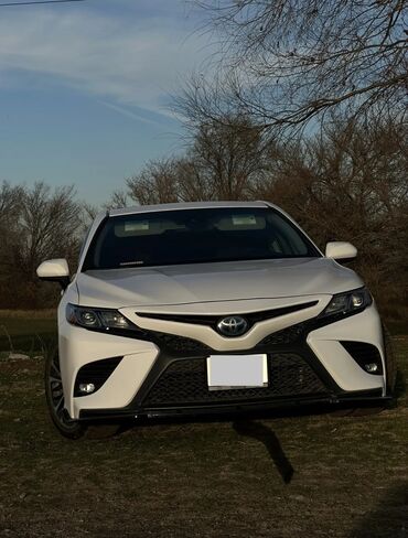 таота раф4: Toyota Camry: 2017 г., 2.5 л, Вариатор, Гибрид, Седан