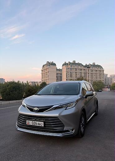 Продажа авто: Toyota Sienna: 2024 г., 2.5 л, Автомат, Гибрид, Минивэн — 2