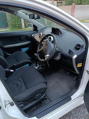 2003: Toyota Ist: 2003 г., 1.3 л, Автомат, Бензин, Хэтчбэк — 7
