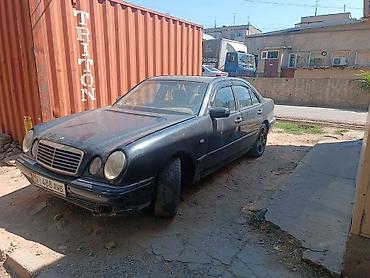 x class: Mercedes-Benz E-Class: 1998 г., 2.8 л, Автомат, Бензин, Седан — 3