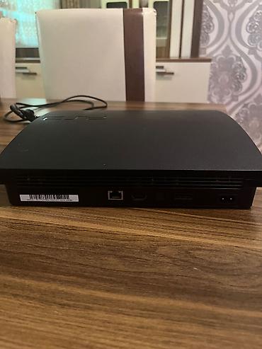quest 3: Sony PlayStation 3 Slim oyun konsolu Xüsusiyyətlər: - PS3 Slim korpus — 4