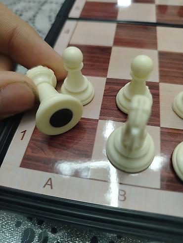 İdman oyunları: Portativ şahmat dəsti Şahmat satılır qatlana bilir 23x23sm di — 5