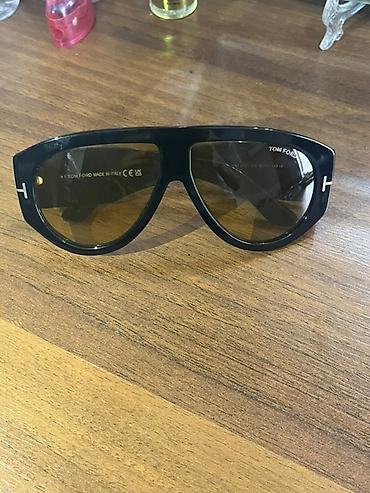 tom ford: Tom Ford “Bronson” gün eynəyi - Model: Bronson TF1044 - Rəng kodu — 1
