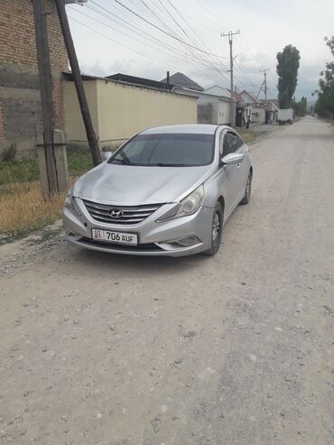 обмен на легковой автомобиль: Hyundai Sonata: 2012 г., 2 л, Автомат, Газ, Седан