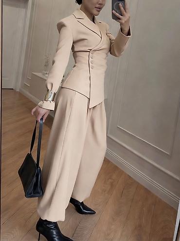 Kompleti: 💫Ženski modni komplet – strukirani blejzer + široke pantalone ✅3600 — 10