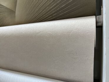 масло нерафинированное: Обои виниловые на флизелиновой основе, однотонные с деликатной