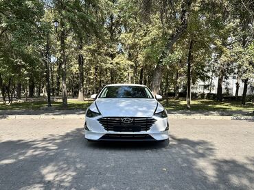 срочно продам машину дёшево: Hyundai Sonata: 2021 г., 2 л, Автомат, Газ, Седан