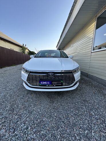 Продажа авто: BYD Qin: 2023 г., Робот, Электромобиль, Седан