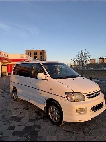 mini v: Toyota Noah: 2000 г., 2 л, Автомат, Бензин, Минивэн — 1