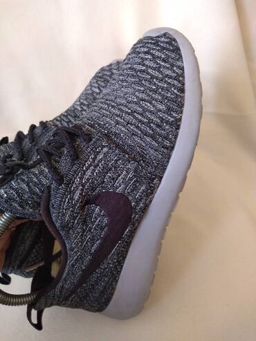 Patike: NIKE original zenske patike br 38, koriscene kratko. Duzina — 8