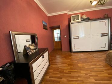 Uzunmüddətli kirayə evlər: 8 kv. m, 3 otaqlı — 3