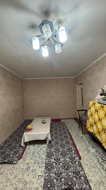 70000: 2 комнаты, 43 м², Аламедин-1 мкр Индивидуалка, 2 этаж, Старый ремонт — 2