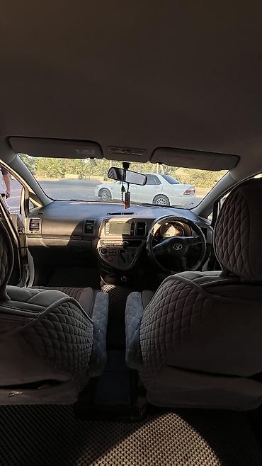 Транспорт: Toyota WISH: 2003 г., 2 л, Автомат, Бензин, Минивэн — 7