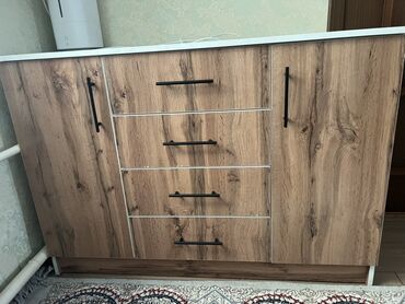 темир эшик б у: Шифоньер, Жаңы, Түз, түсү - Күрөң, Күзгүсүз, ЛДСП
