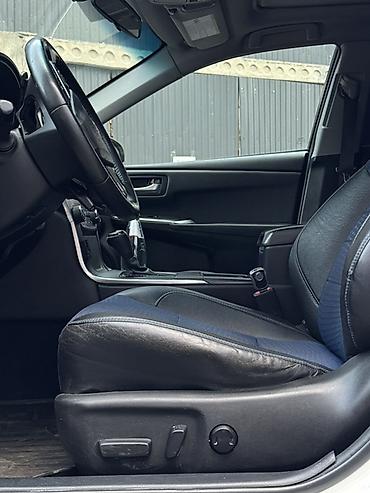Toyota: Toyota Camry: 2015 г., Автомат, Бензин, Седан — 11
