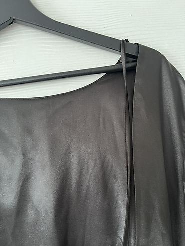zara web: Crna slip/večernja haljina od satenskog materijala - Boja: crna, sa — 3