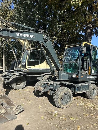 Экскаватор, Hyundai, Колесный