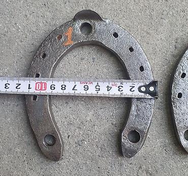 подковы: Подкова / Подковы для лошадей, коней. Цена за 80шт - 4000 сом. Продам — 2