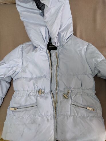 palto ot zara: Продается детская куртка девочке на 3-4 года (весна, осень)