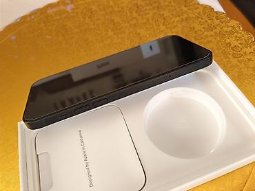 samsung galaxy s21 ultra polovan: Prodajem ajfon 14plus, stanje kao nov, bez ijedne ogrebotine sa — 5