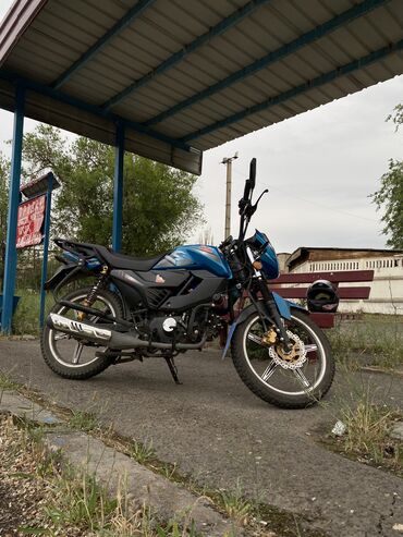 шлемы на мотоцикл: 125 куб. см, Бензин, Взрослый, Б/у