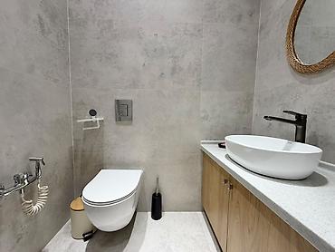 Долгосрочная аренда квартир: For rent a 1 bedroom apartment is in the Golden Square. Orozbekov — 18