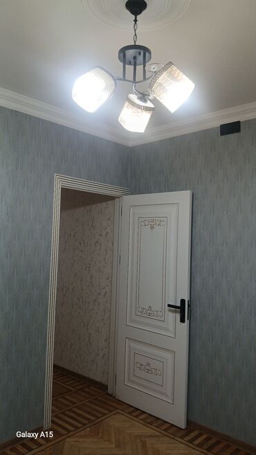 Uzunmüddətli kirayə mənzillər: KİRAYƏ ÜÇÜN İŞİQLİ və səliqəli mənzil otağı və geniş mətbəx. MENZİL — 19